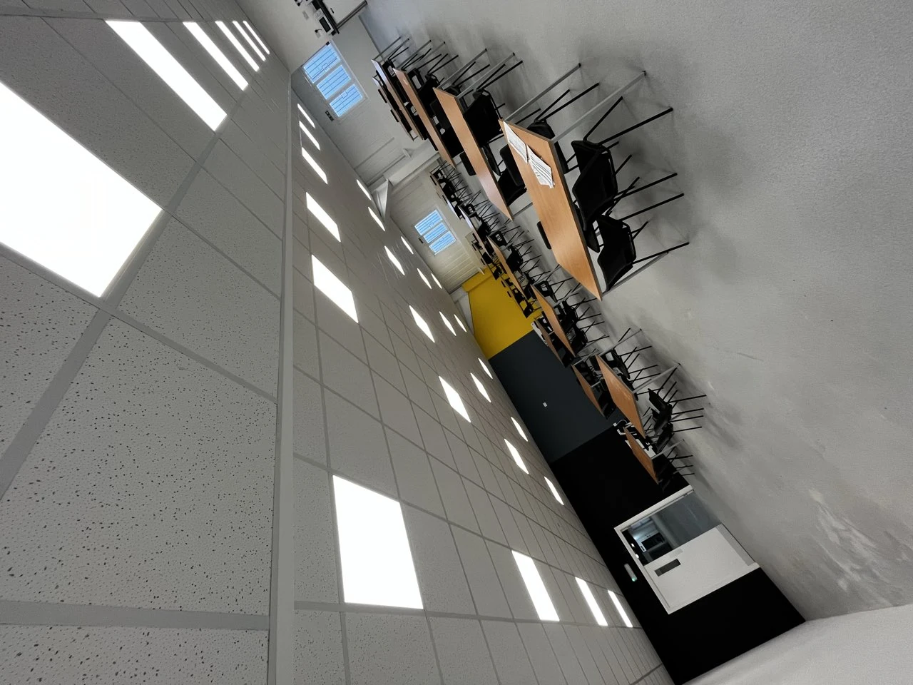 Commercial lighting fit-out, London