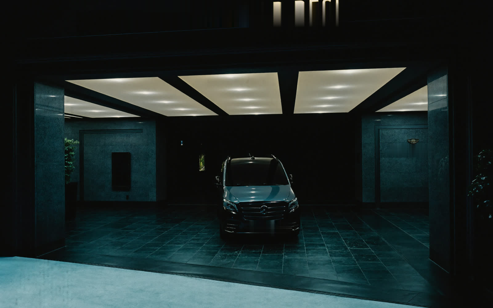 Hotel Transfers, NO1 Concierge chauffeur service.